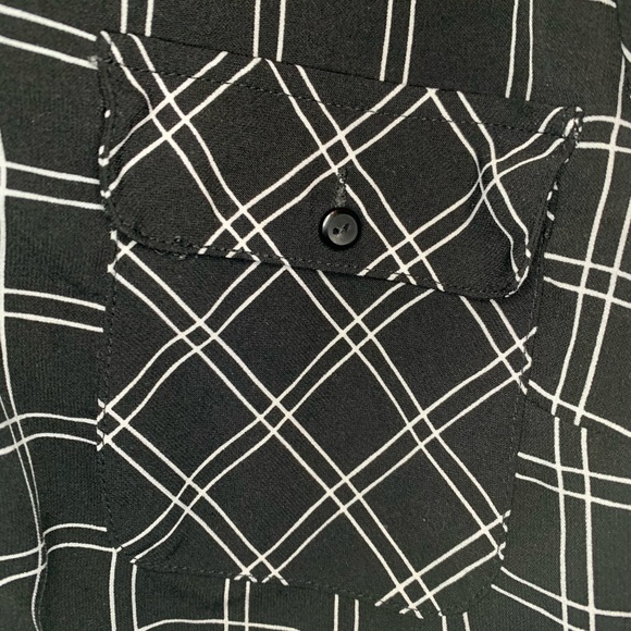 Patterned button up - Picture 2 of 2